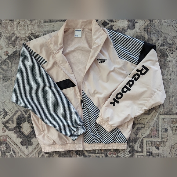Reebook women's windbreaker (M) - Picture 2 of 7